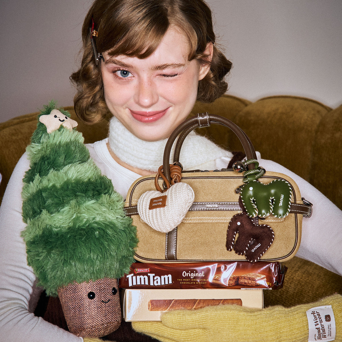 muva. Hopscotch Tales Collection - Hopscotch Boston Bag